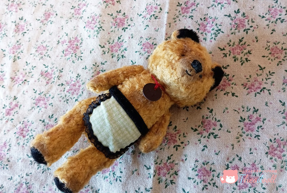 アンティーク風黒耳ベアー