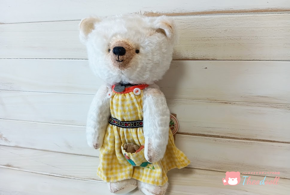 ワンピースホワイトベアー