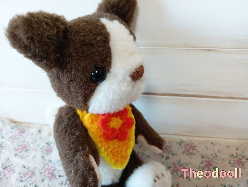 白とこげ茶の猫さん