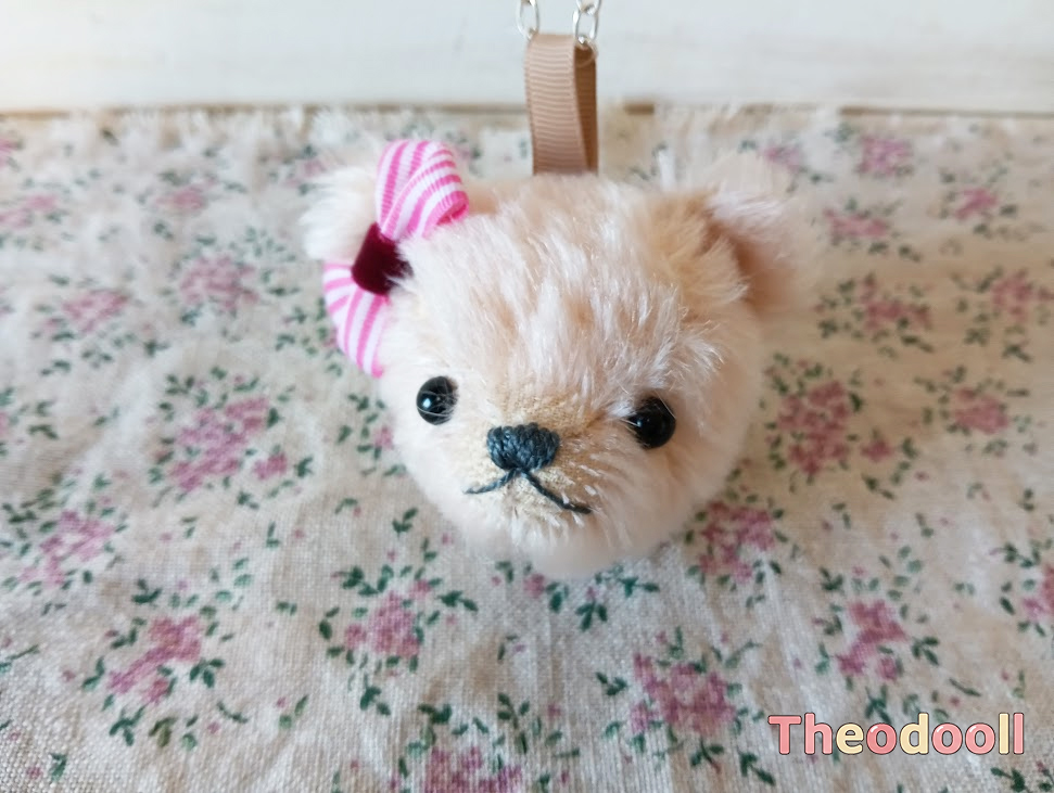 サーモンピンクのくまさんお顔バッグチャーム