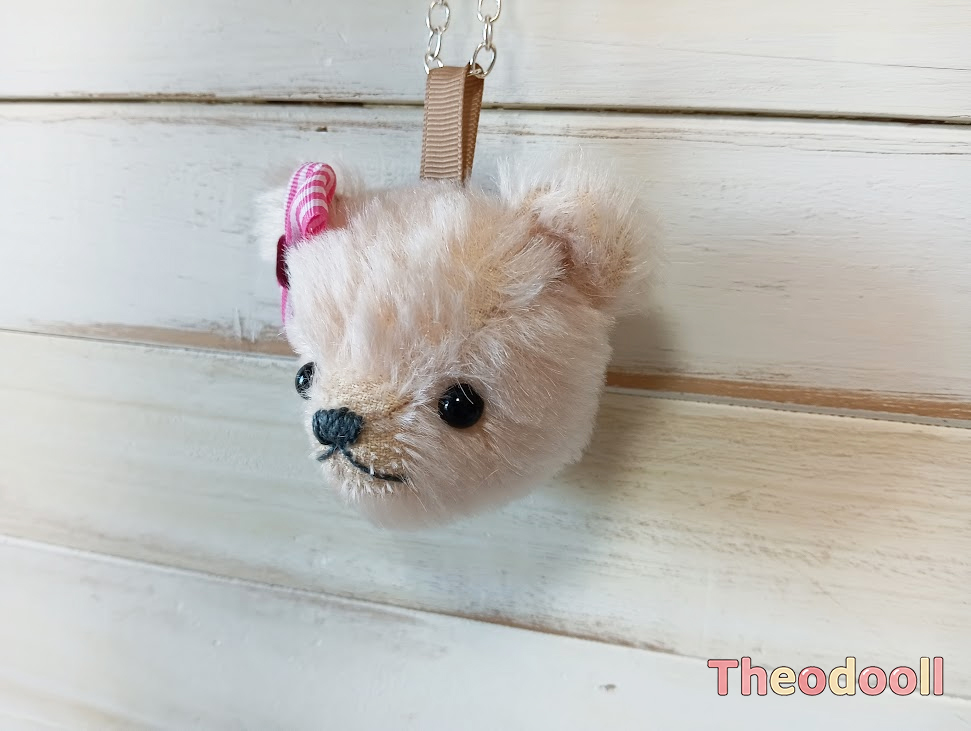 サーモンピンクのくまさんお顔バッグチャーム