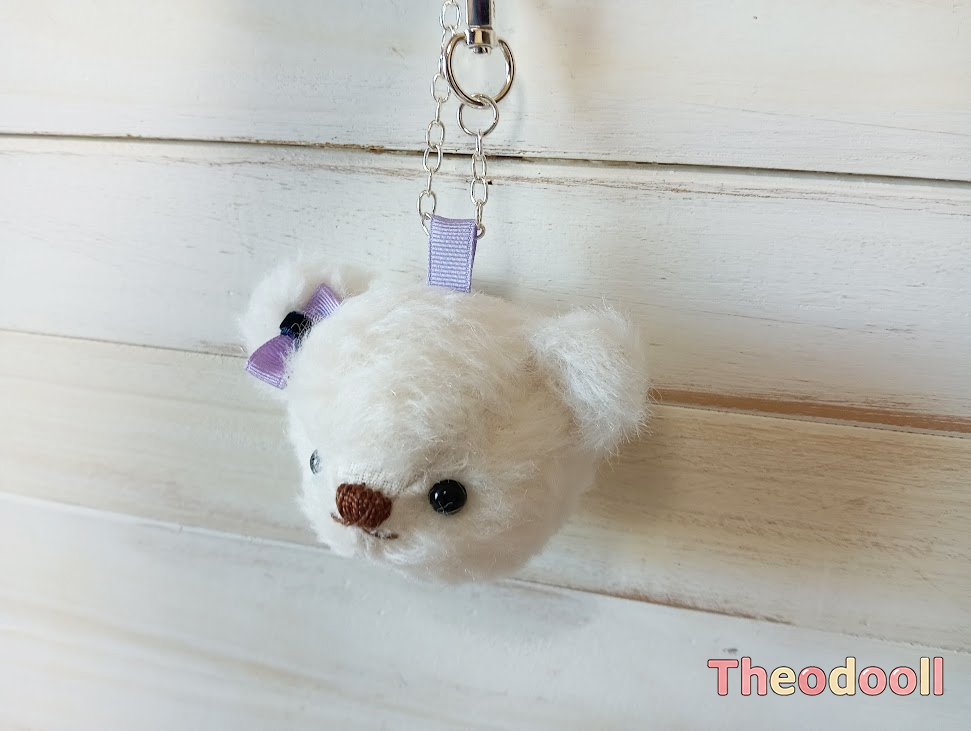 真っ白くまさんのお顔バッグチャーム