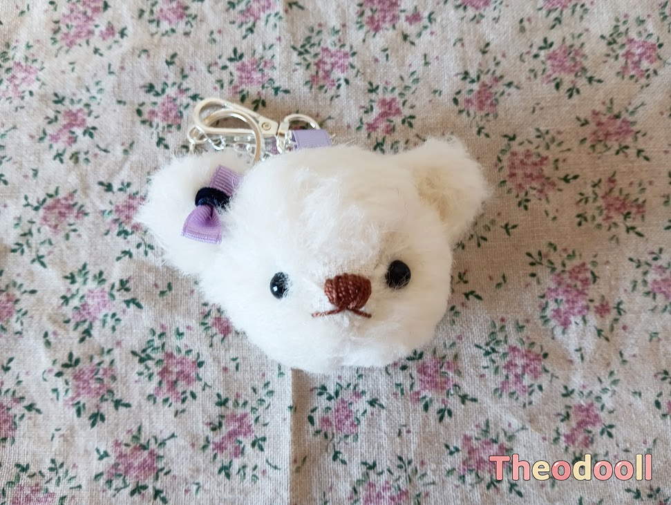 真っ白くまさんのお顔バッグチャーム