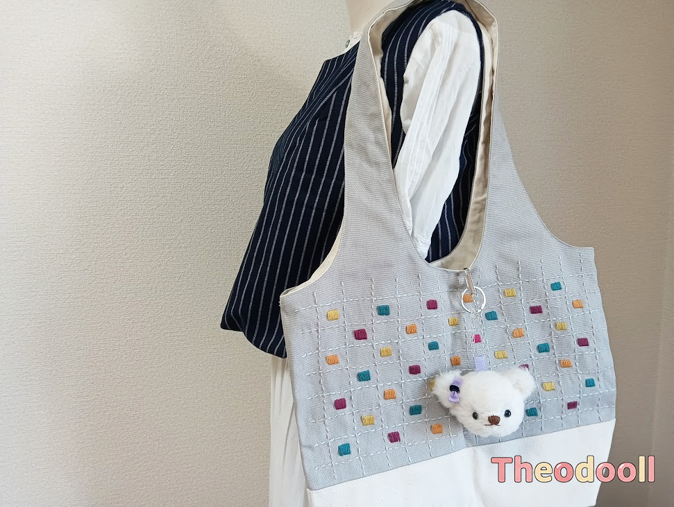 真っ白くまさんのお顔バッグチャーム