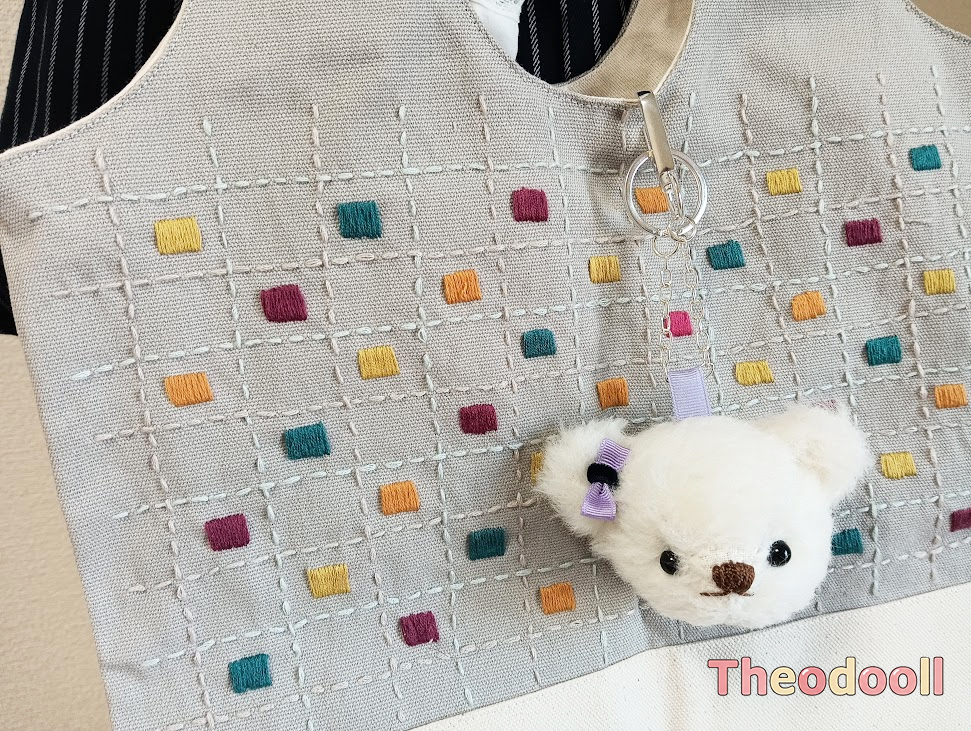 真っ白くまさんのお顔バッグチャーム